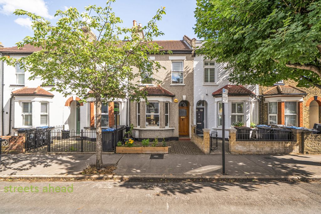 Property photo 2 of 20 5d467Ad0-53B1-41d...
