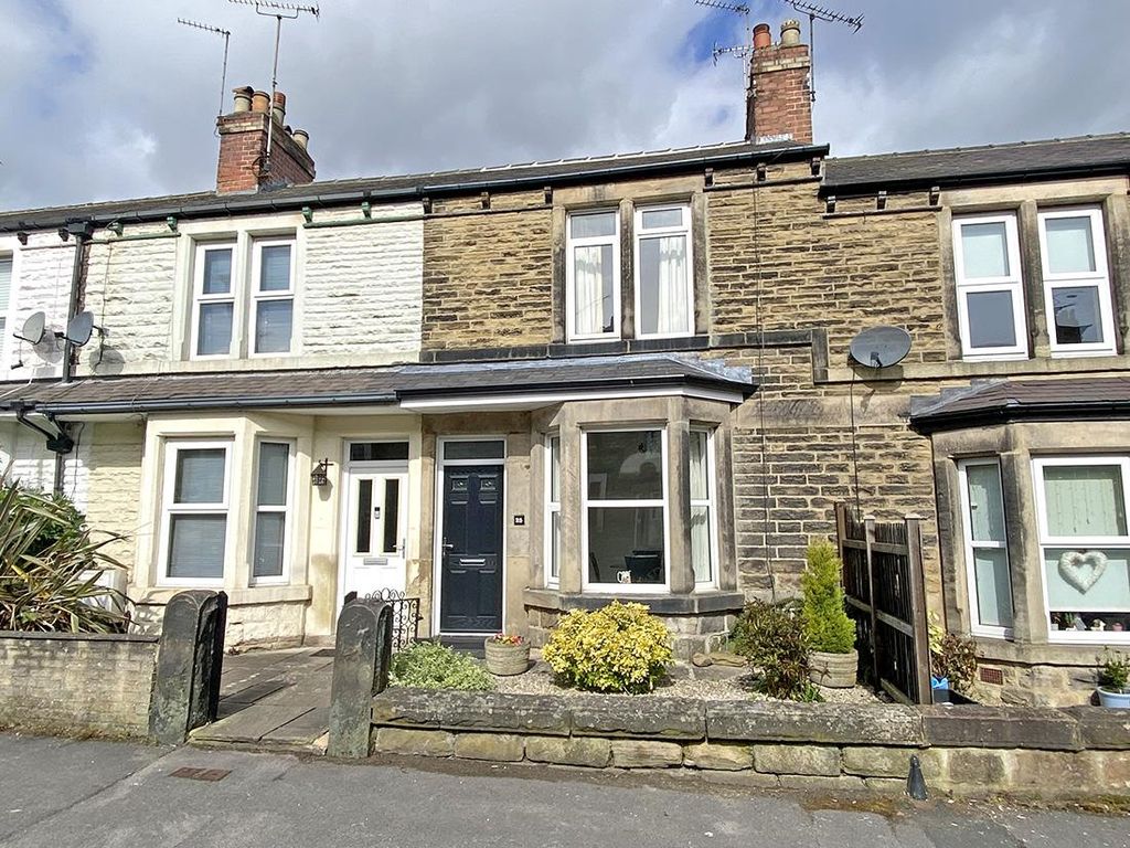 Property photo 1 of 8 Outside