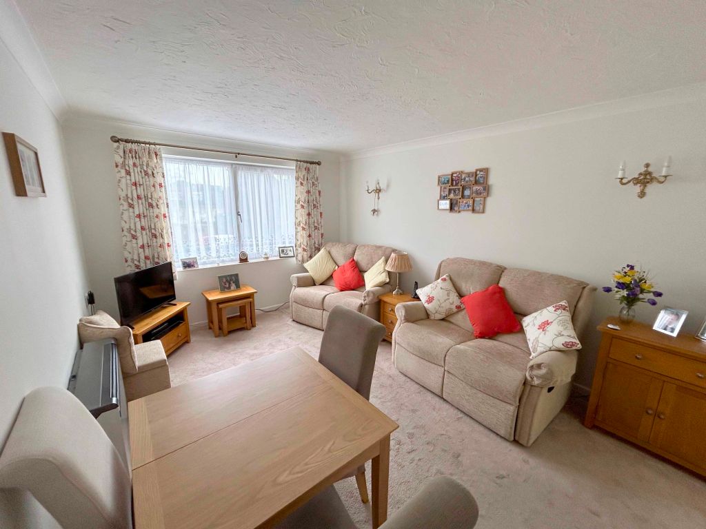 Property photo 2 of 12