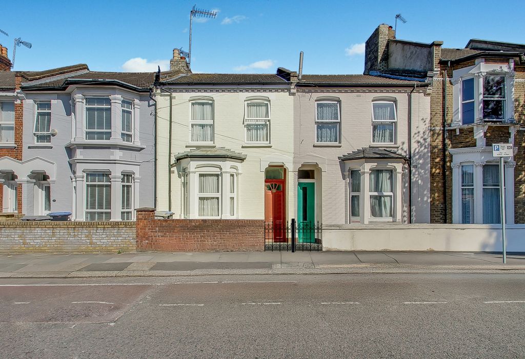 Property photo 1 of 16 Photo 1