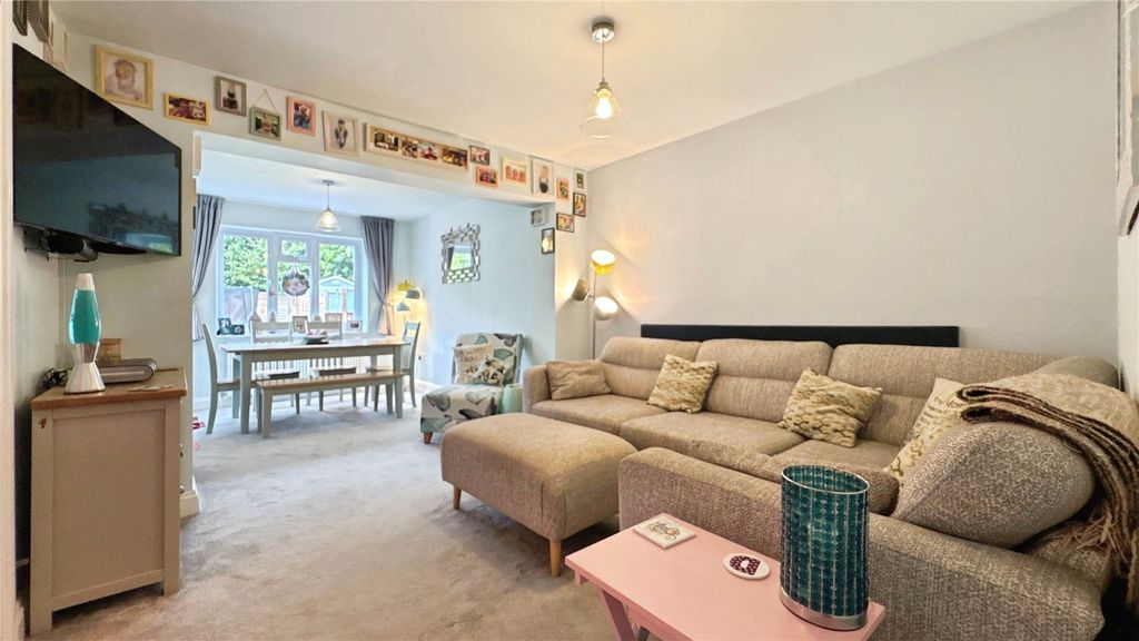 Property photo 1 of 22 Picture No. 24