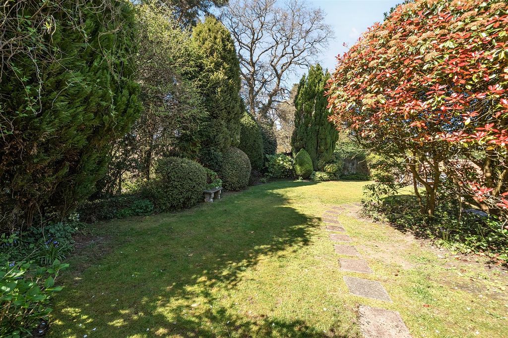 Additional image 25 of 4 bed detached house for saleHeatherdene Avenue, Crowthorne, Berkshire RG45