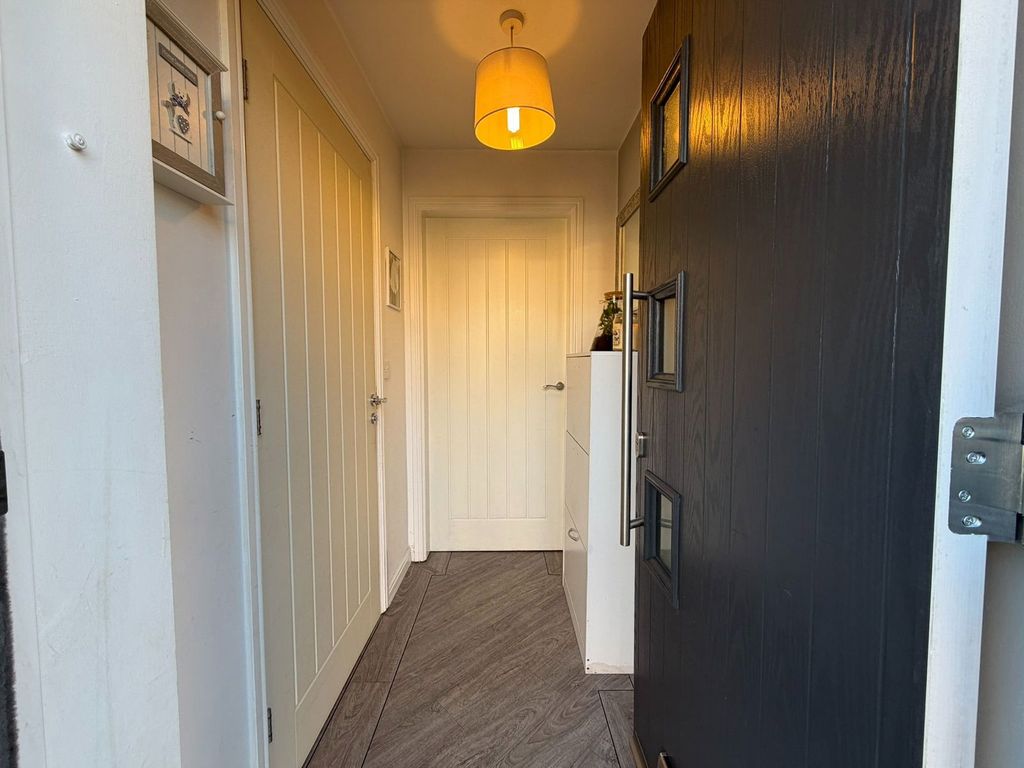 Property photo 2 of 24