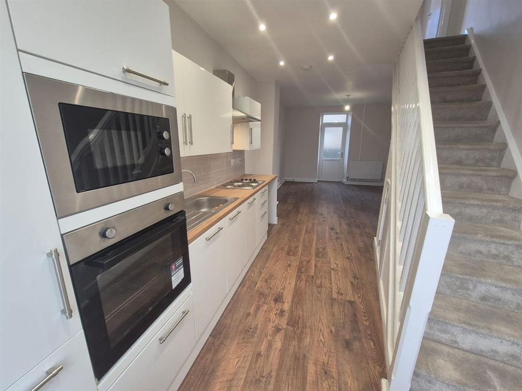 Property photo 1 of 15 47B (10).Jpeg