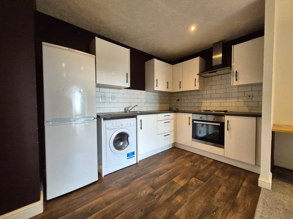 Property photo 3 of 9 Picture No. 17