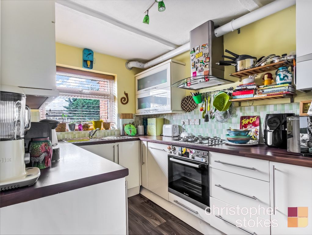 Property photo 3 of 18 4937954