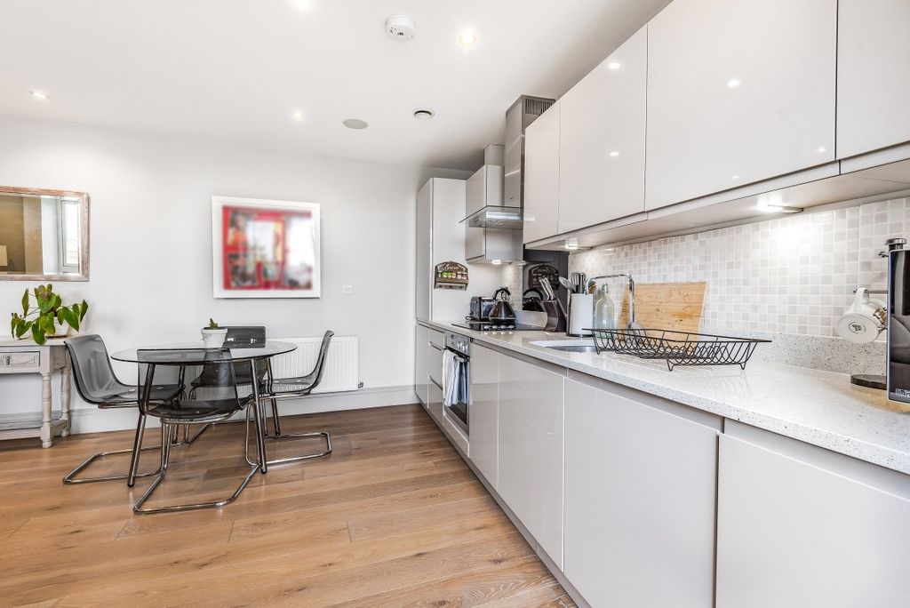 Property photo 3 of 9 716079 (14)