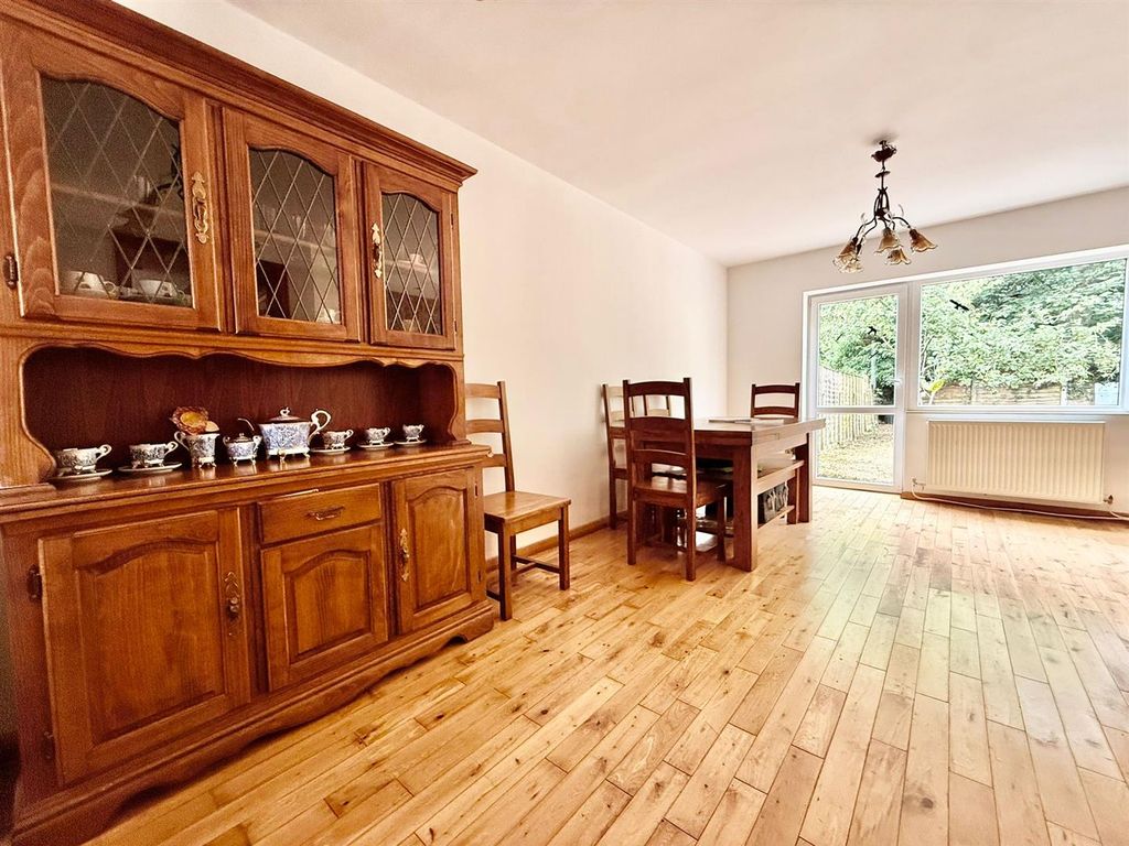 Property photo 3 of 16 Photo-2025-07-11-12-01-33.Jpg