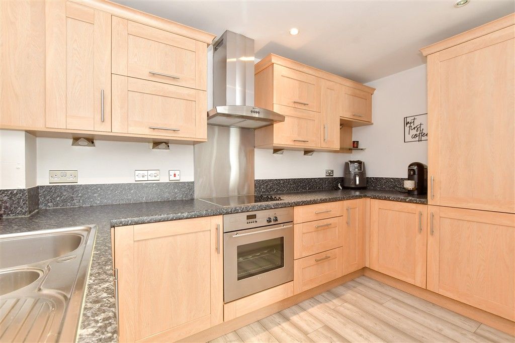 Property photo 2 of 12 Kitchen