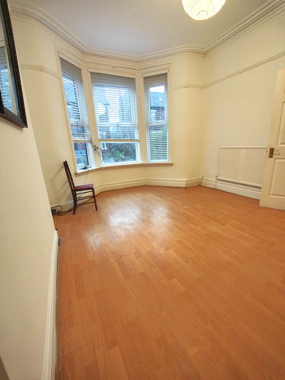 Property photo 2 of 12 Front Facing Living Room