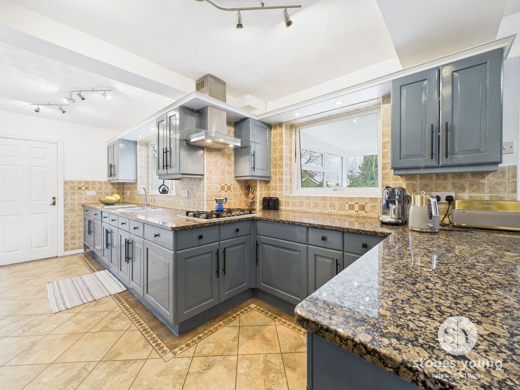 Property photo 3 of 23