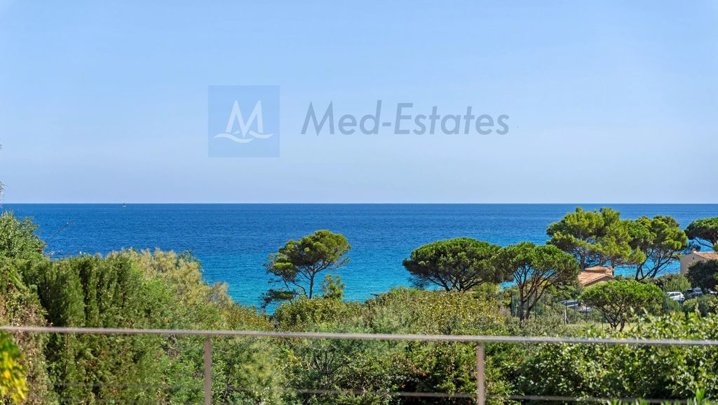 Property photo 1 of 28 Design Villa With Stunning Sea Views - 2 Steps To The Beach