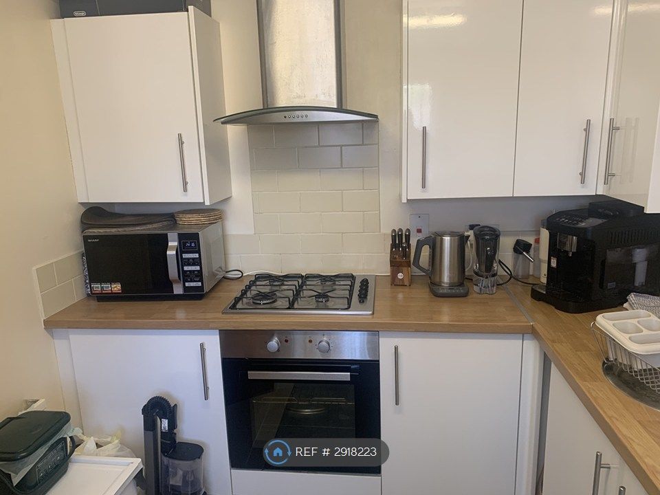 Property photo 2 of 8