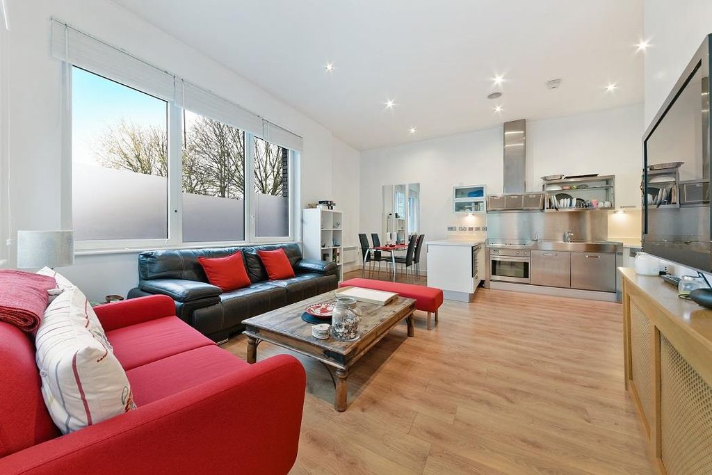 Property photo 1 of 11 Image