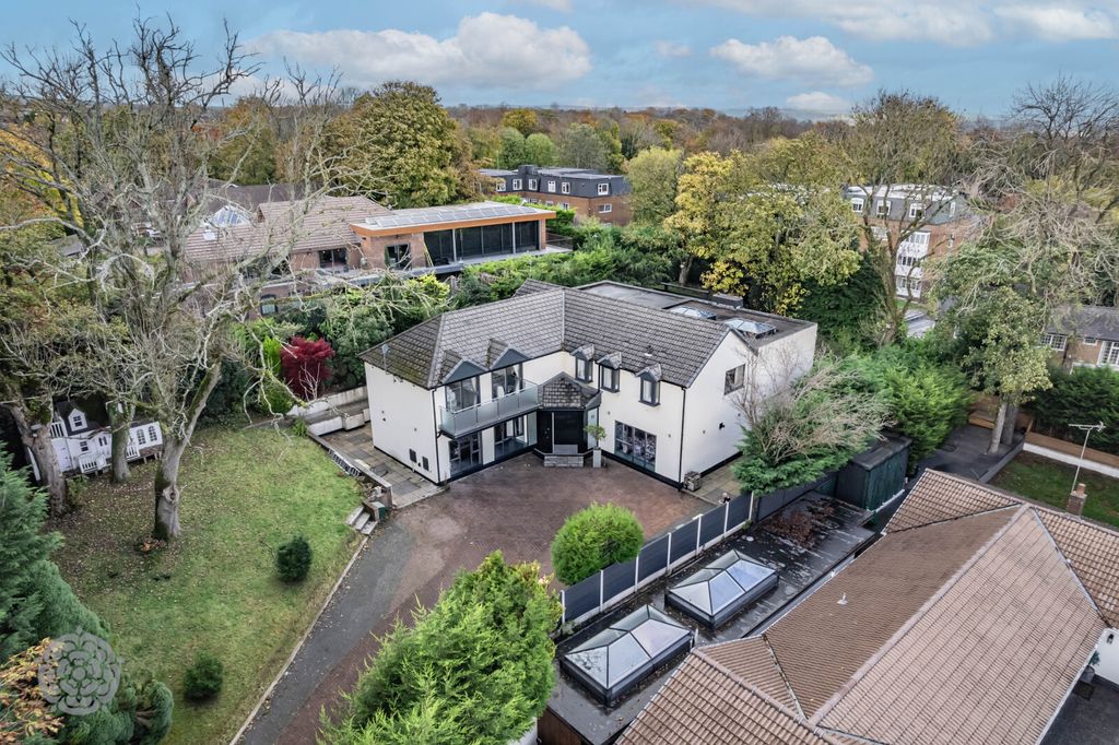 Property photo 1 of 35 Picture No. 08