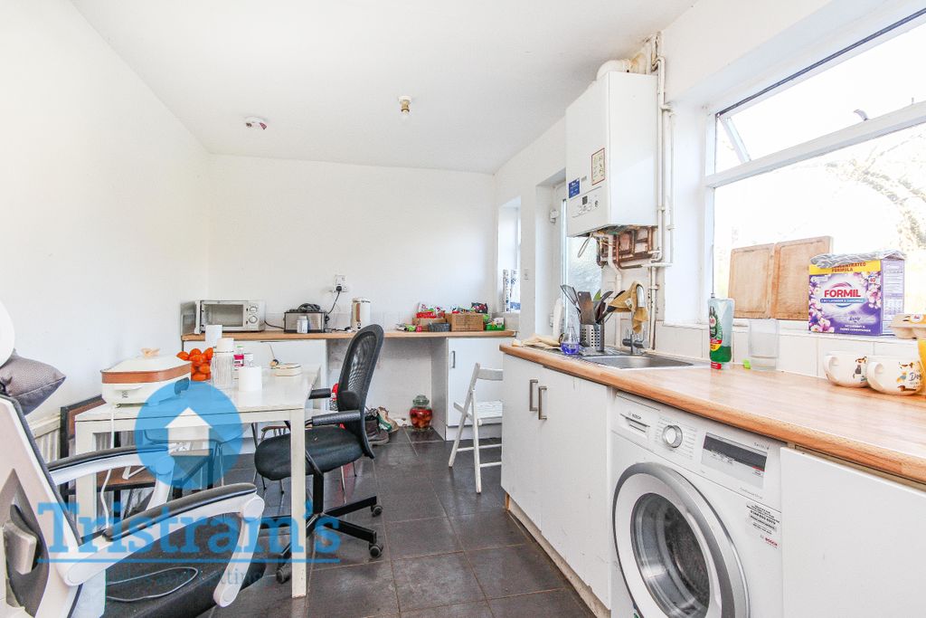 Property photo 2 of 10 Img_0104