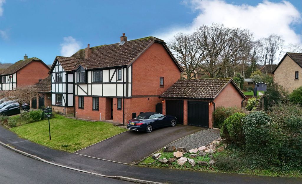 Property photo 1 of 25