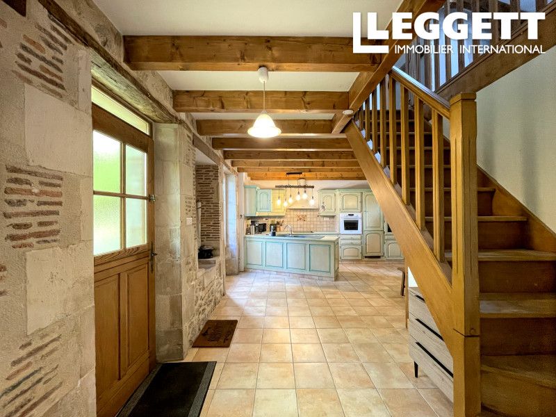 Property photo 3 of 10