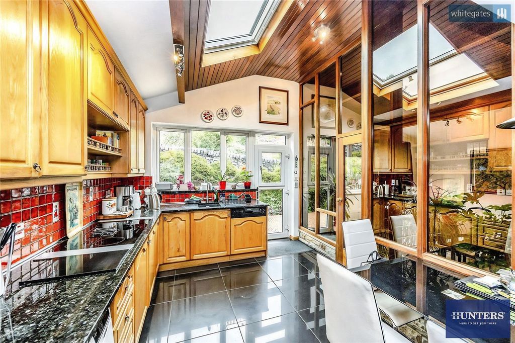 Property photo 3 of 28 64A49c5c-16.Jpg