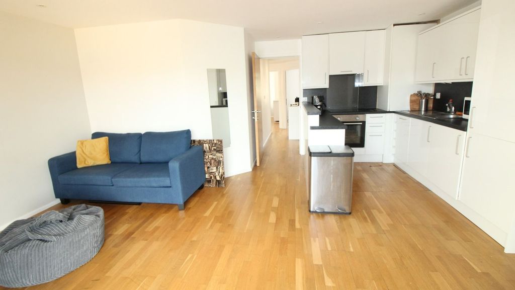 Property photo 1 of 21