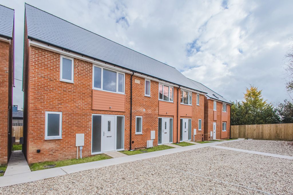 Property photo 1 of 7 241023W039