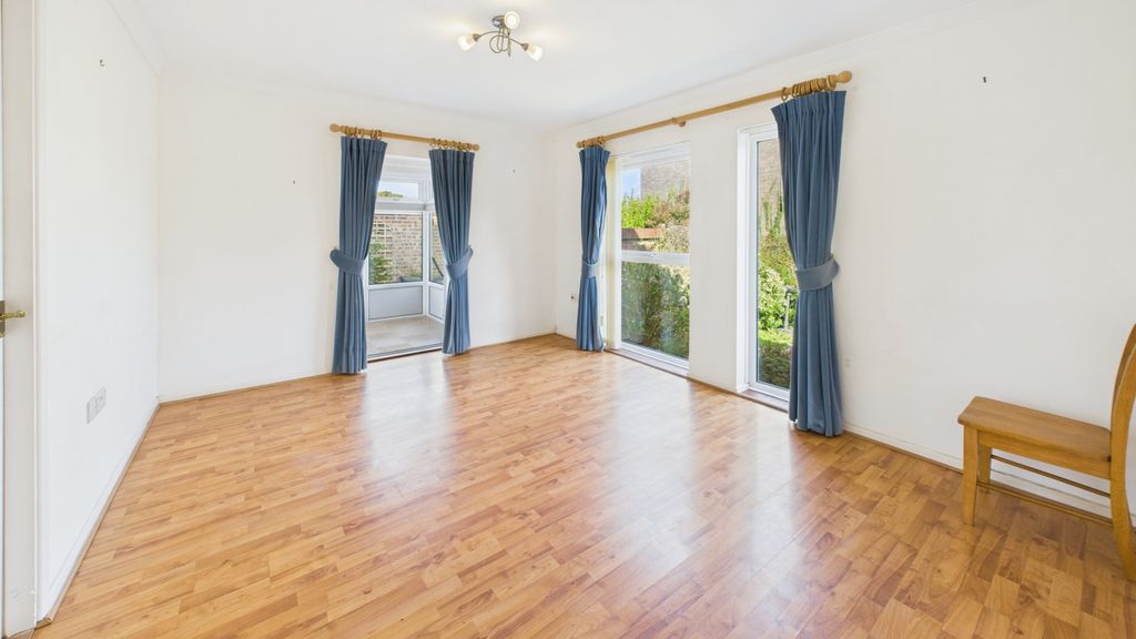 Property photo 2 of 10 Gallery
