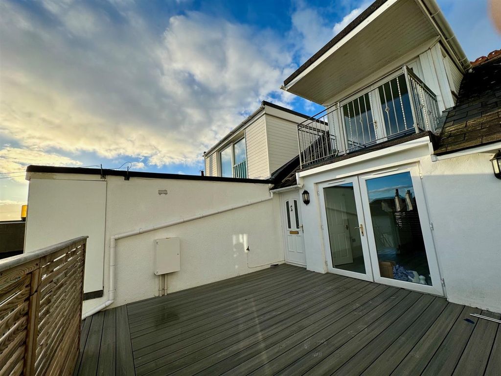 Property photo 1 of 15 External View.Jpg