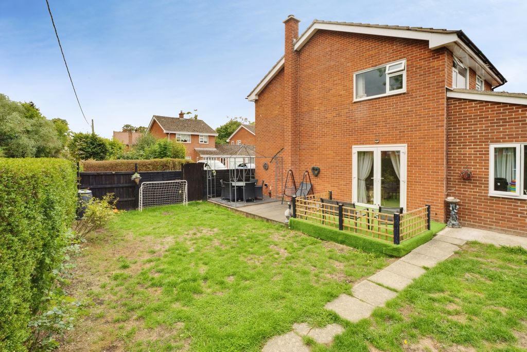 Property photo 2 of 21 Pbox-Img.Jpg