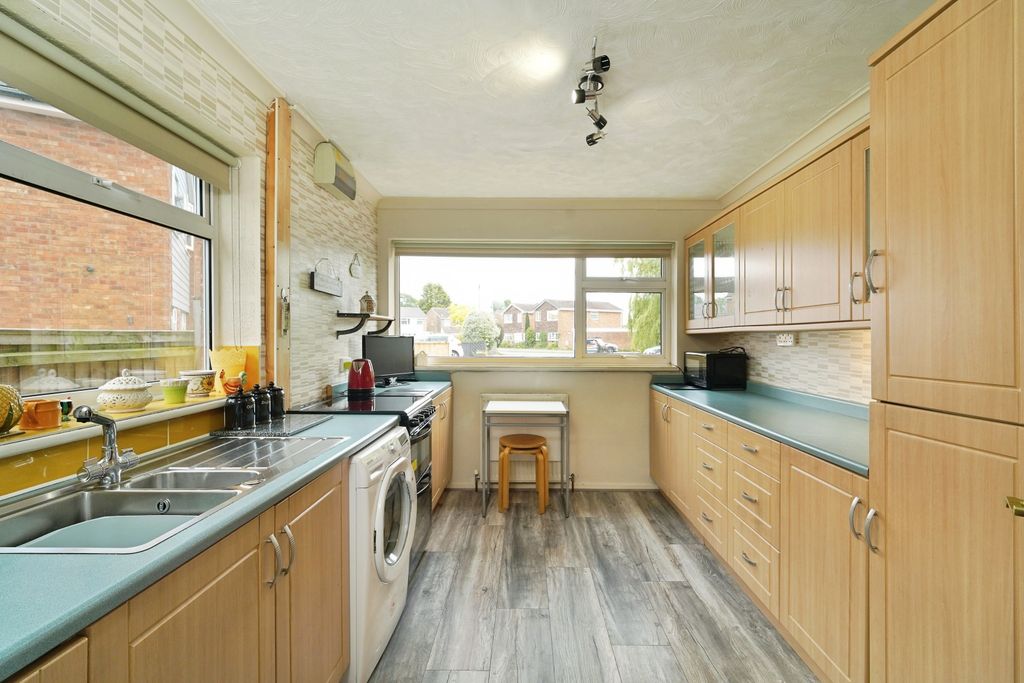 Property photo 3 of 15