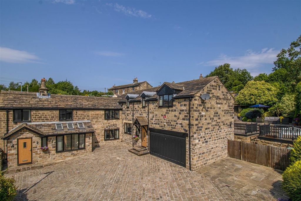 Property photo 1 of 27