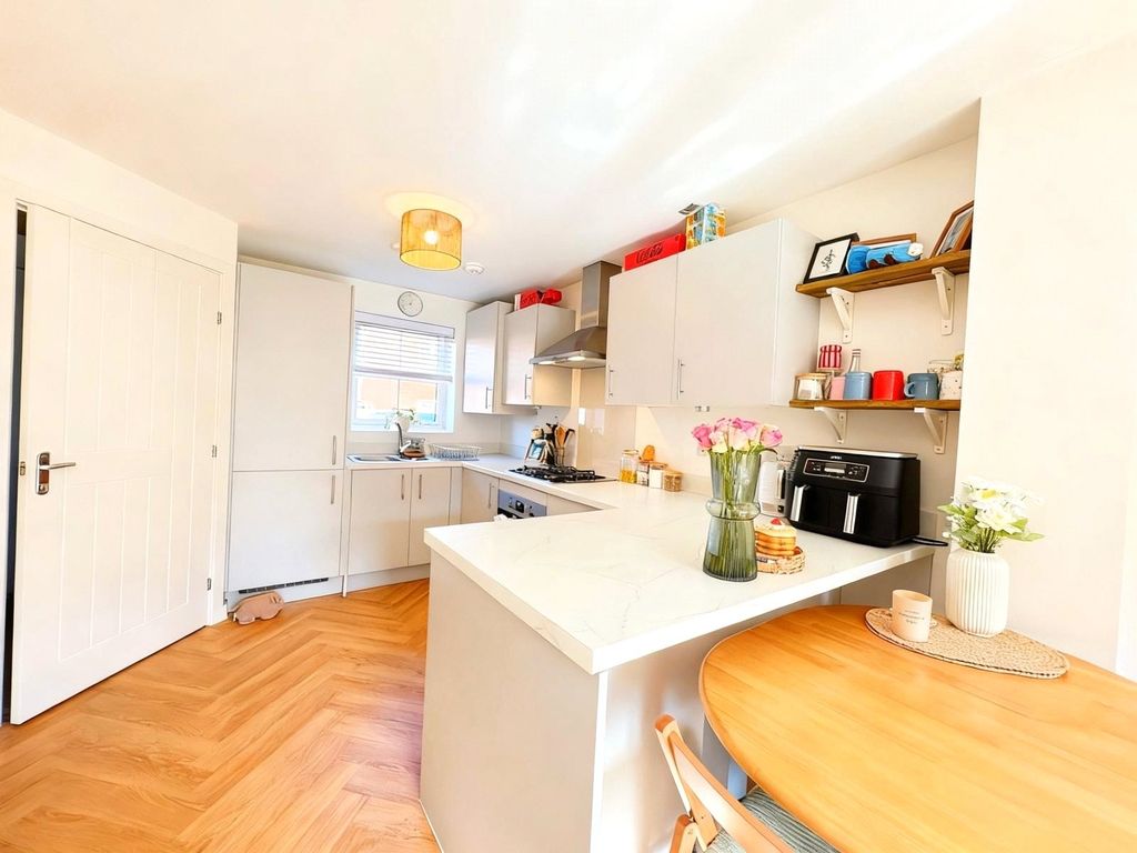 Property photo 2 of 8 Picture No. 05