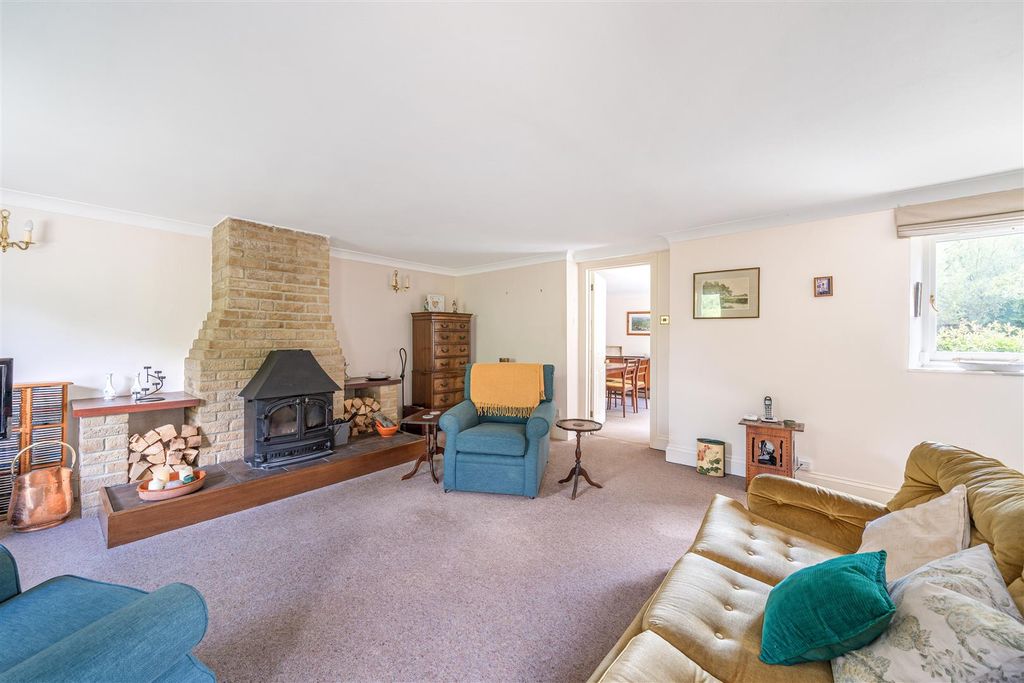 Property photo 3 of 18