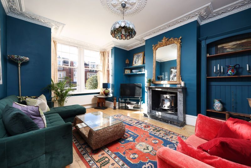 Property photo 2 of 18 Sitting Room