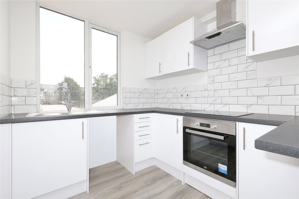 Property photo 2 of 8 Kitchen