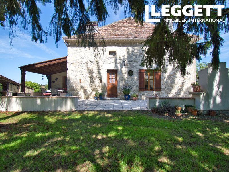 Property photo 2 of 10