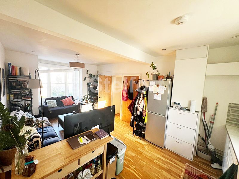 Property photo 2 of 8