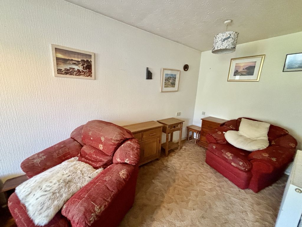 Property photo 3 of 10 Gallery