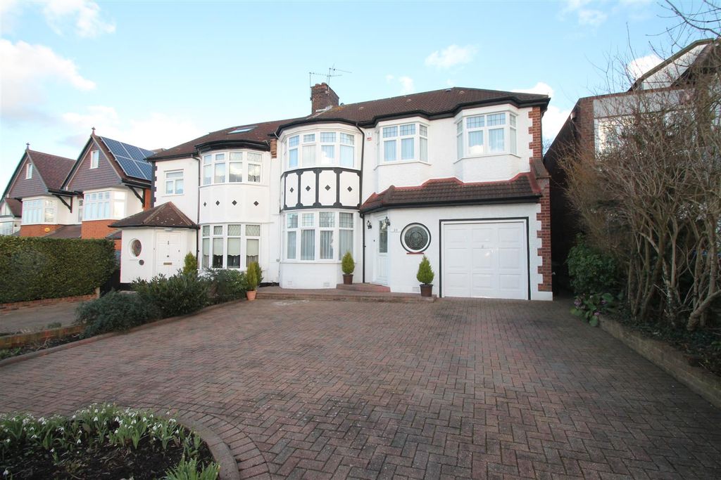 Property photo 1 of 17