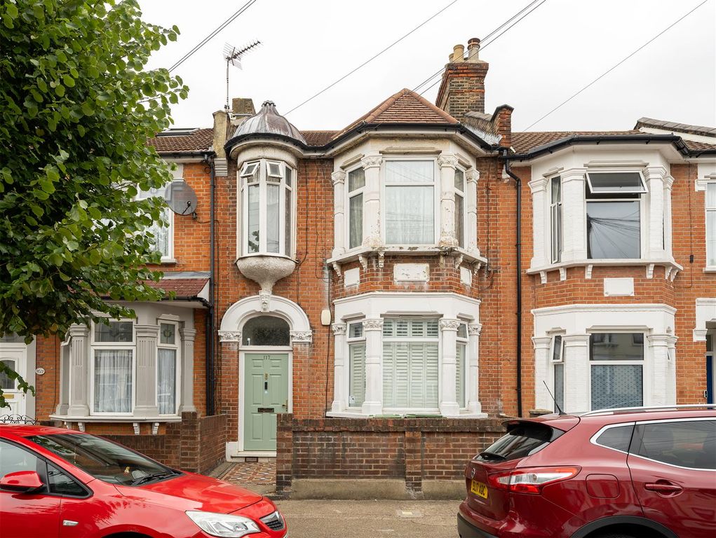 Property photo 1 of 30 Sixth Avenue, E12