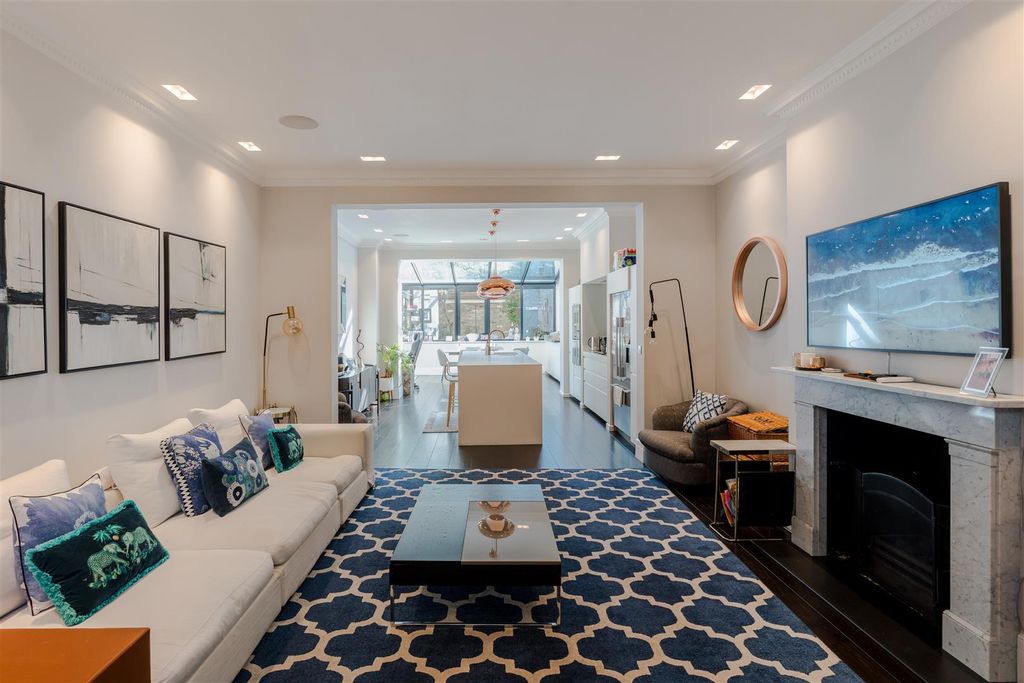 Property photo 1 of 17 21A Westbourne Terrace Road-5.Jpg