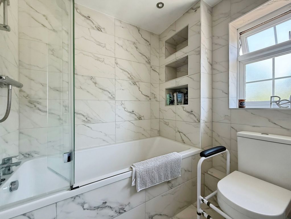 Property photo 3 of 10 Pbox-Img.Jpg