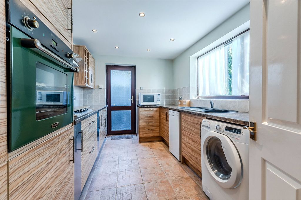 Property photo 3 of 15 Picture No. 05