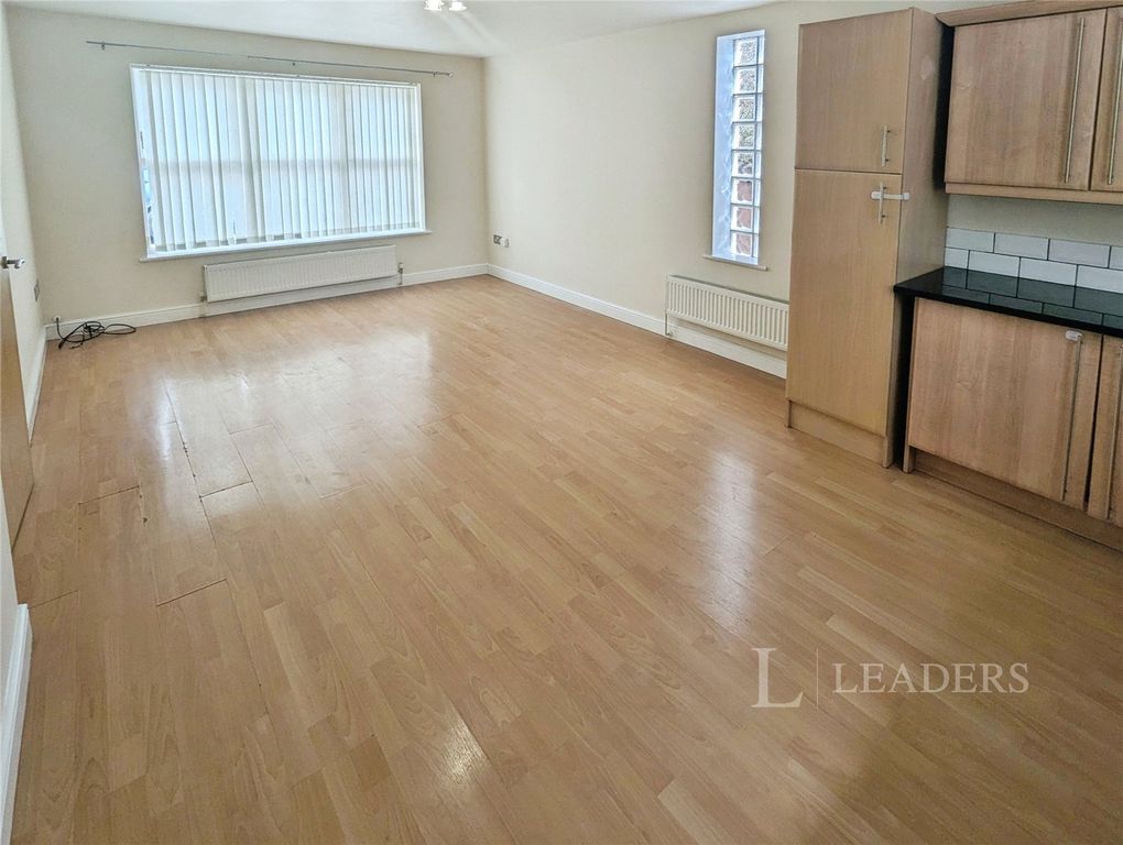 Property photo 3 of 10 Picture No. 01