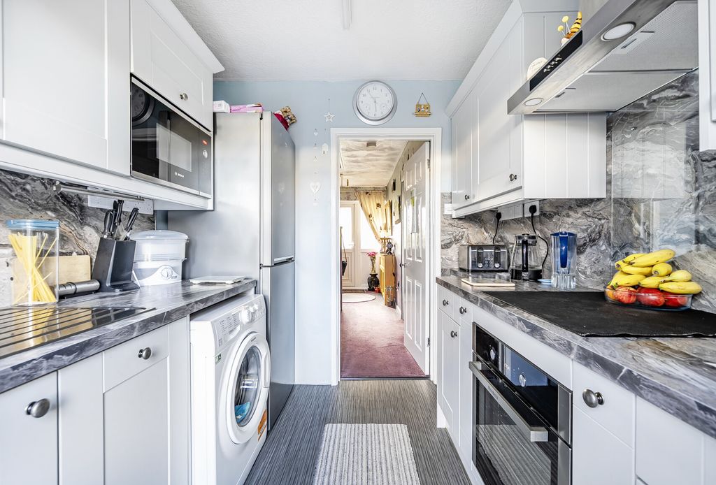 Property photo 3 of 14 1347712-6-68B5E0E...