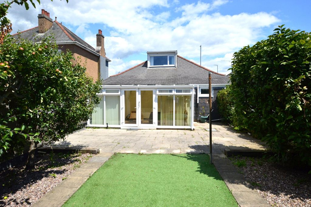 Property photo 2 of 14 2 - Rear