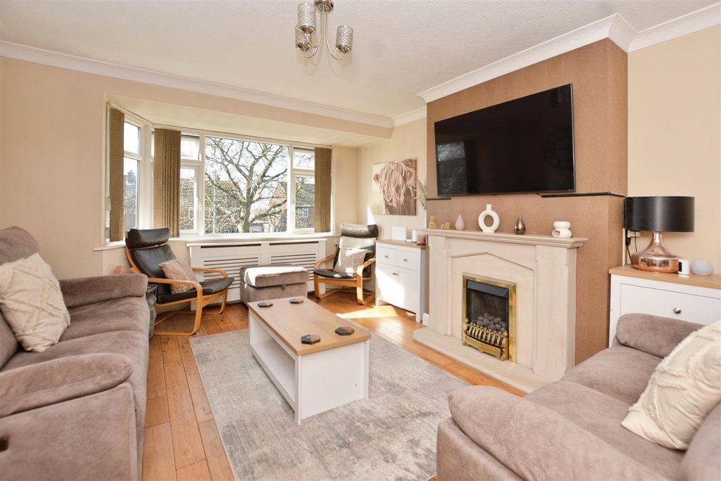 Property photo 2 of 24 Living Room