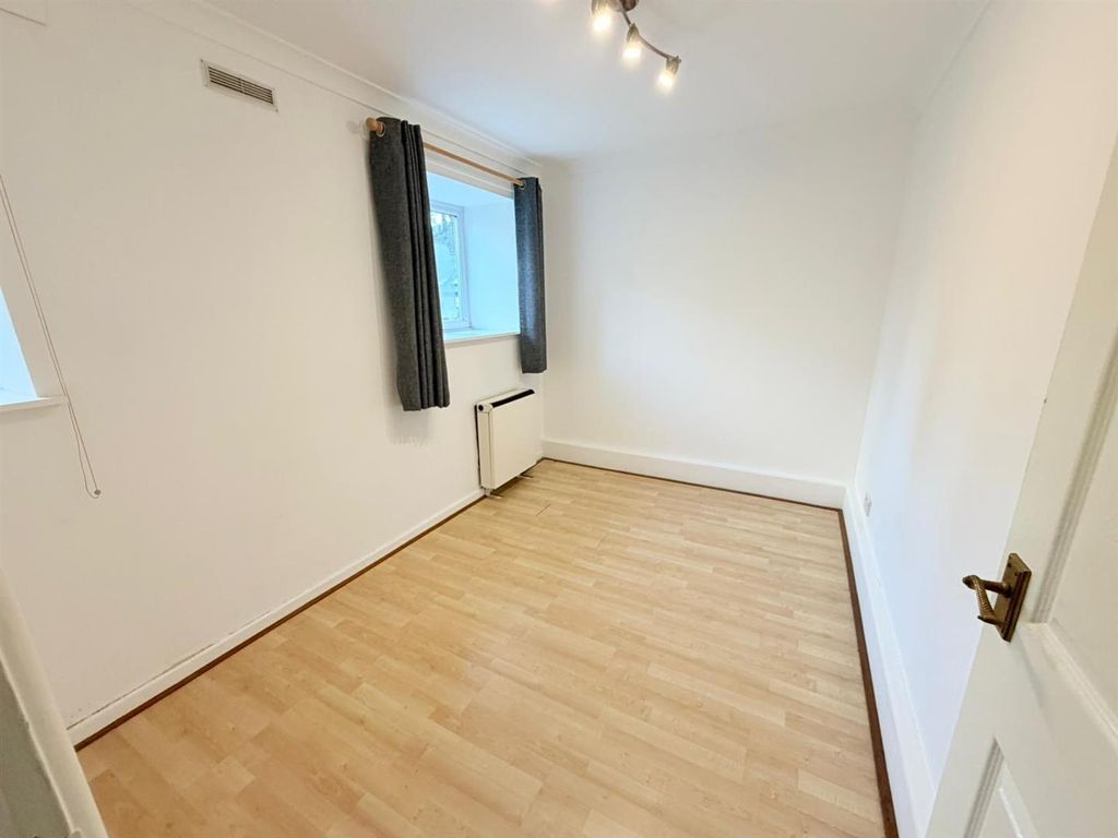 Property photo 3 of 10 Am.Jpeg