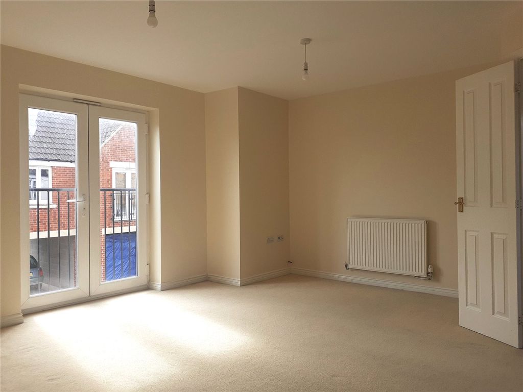 Property photo 2 of 7 Picture No. 10