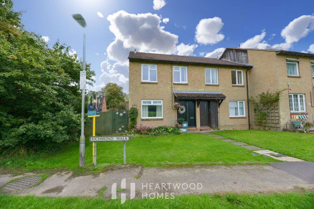 Property photo 2 of 12