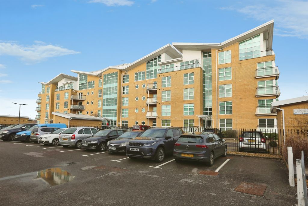 Property photo 3 of 15